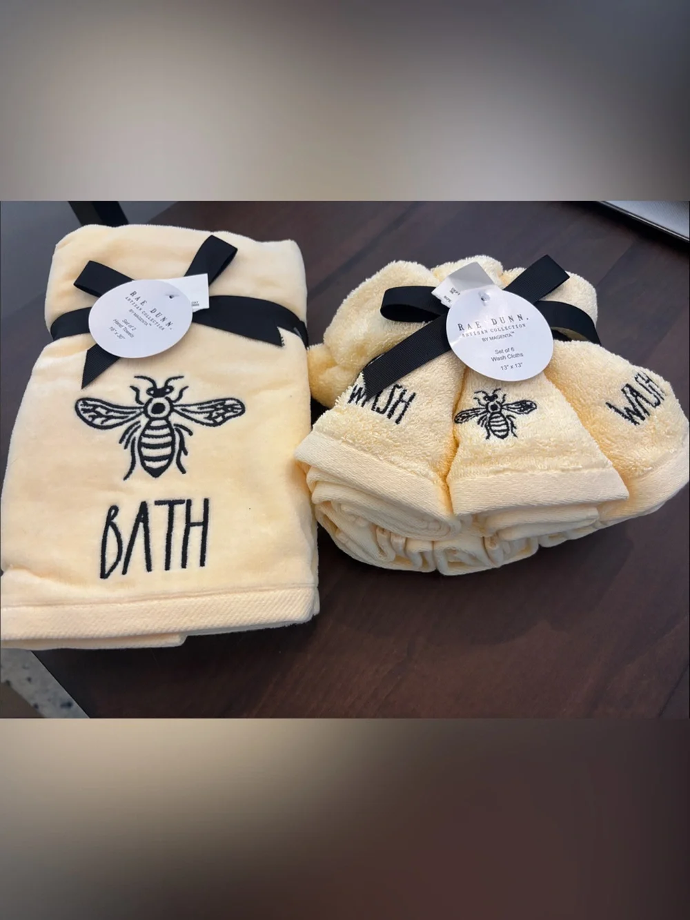 Rae Dunn Bee Hand Towel & washcloth set